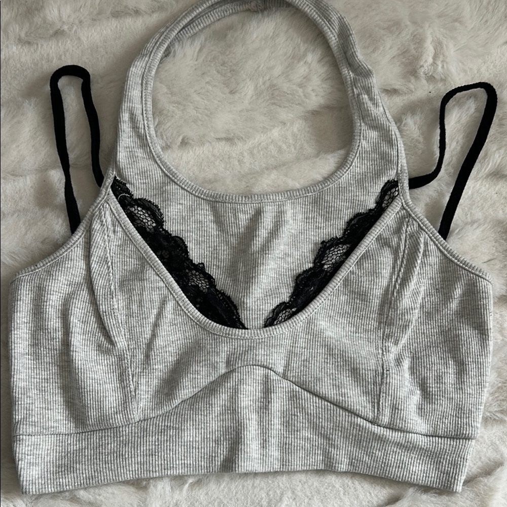 Gray cropped tank top